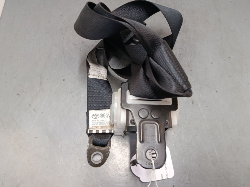 Recambio de cinturon seguridad trasero derecho para toyota corolla (_e12_) 1.4 vvt-i (zze120_) referencia OEM IAM   