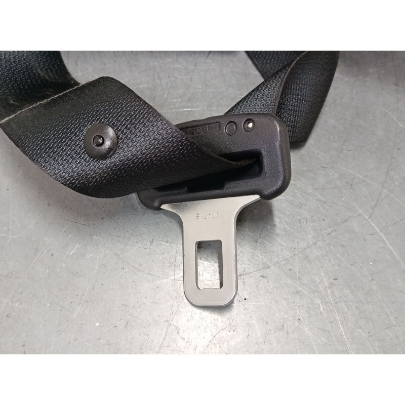 Recambio de cinturon seguridad trasero derecho para toyota corolla (_e12_) 1.4 vvt-i (zze120_) referencia OEM IAM   