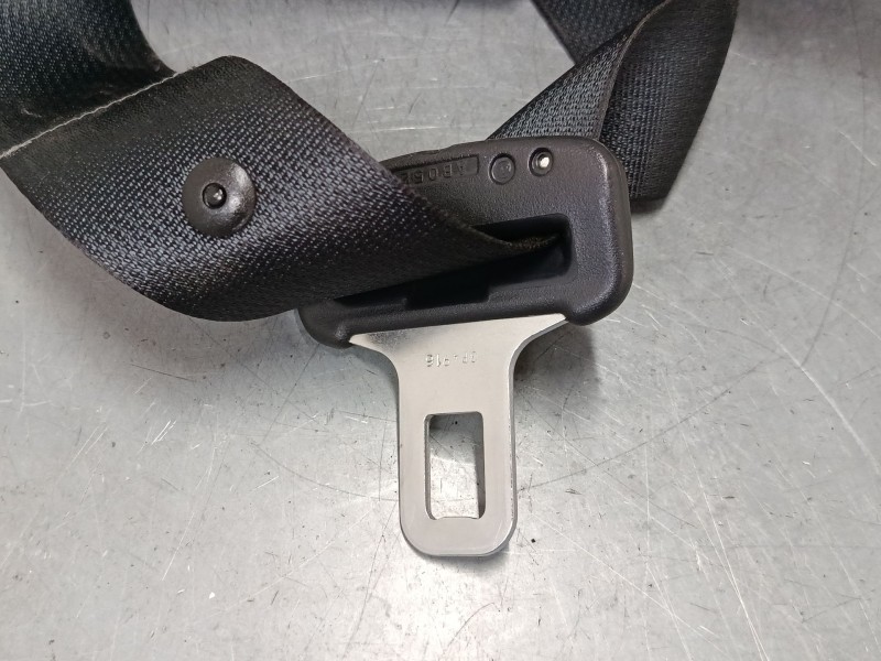 Recambio de cinturon seguridad trasero derecho para toyota corolla (_e12_) 1.4 vvt-i (zze120_) referencia OEM IAM   