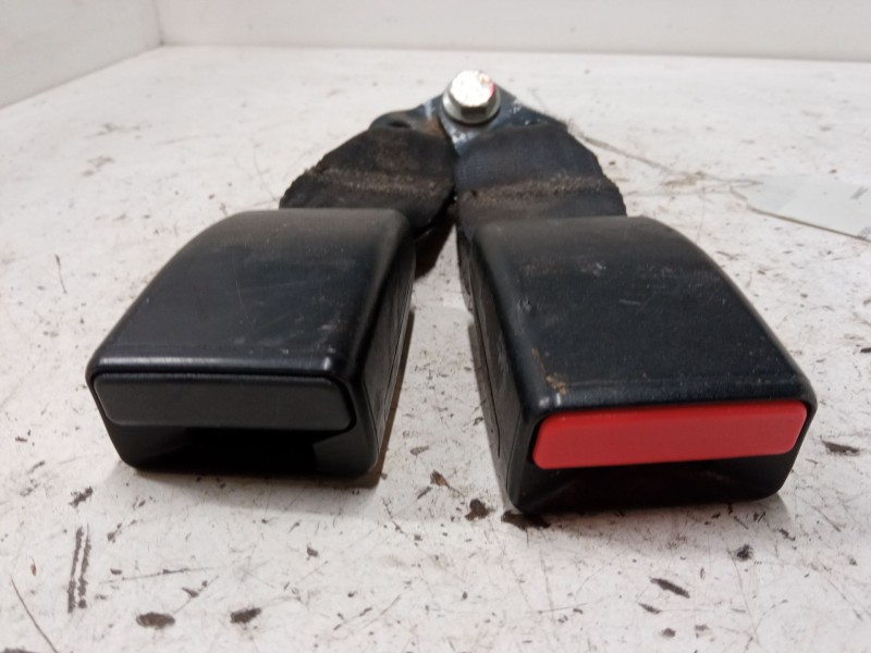 Recambio de anclaje cinturon trasero izquierdo para dacia sandero ii (b8_) 1.5 dci 75 / blue dci 75 (b8jw, b8m4, b8ah, b8m7, b8m