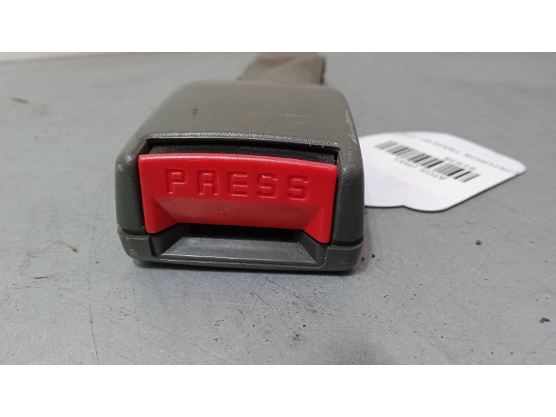 Recambio de anclaje cinturon trasero izquierdo para hyundai atos (mx) 1.0 i referencia OEM IAM   