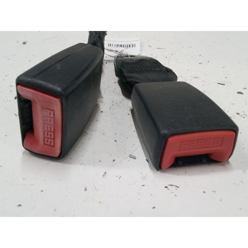 Recambio de anclaje cinturon trasero izquierdo para citroën c3 i (fc_, fn_) 1.4 i referencia OEM IAM   