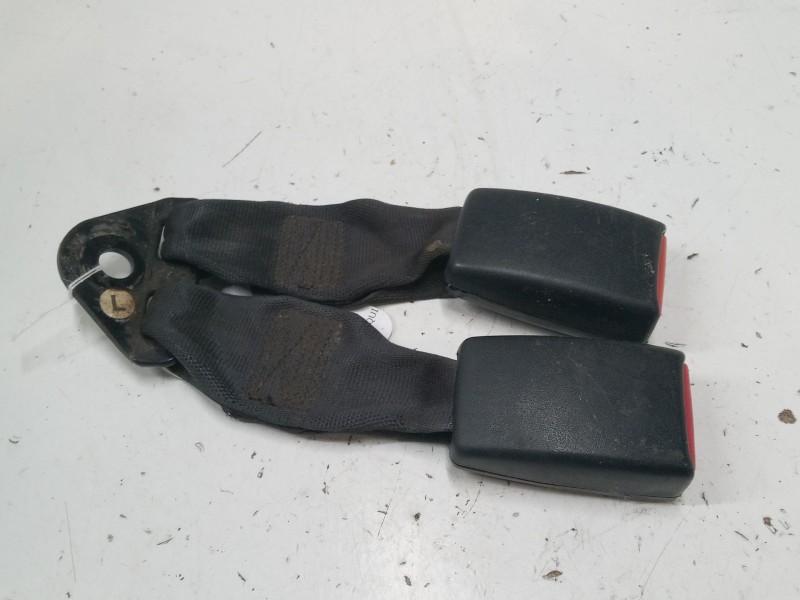 Recambio de anclaje cinturon trasero izquierdo para nissan almera ii hatchback (n16) 2.2 di referencia OEM IAM   