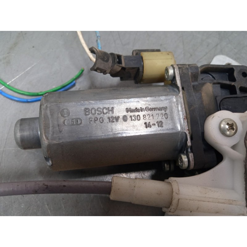 Recambio de elevalunas electrico delantero izquierdo para nissan vanette cargo autobús (hc 23) 2.3 d referencia OEM IAM 01308217