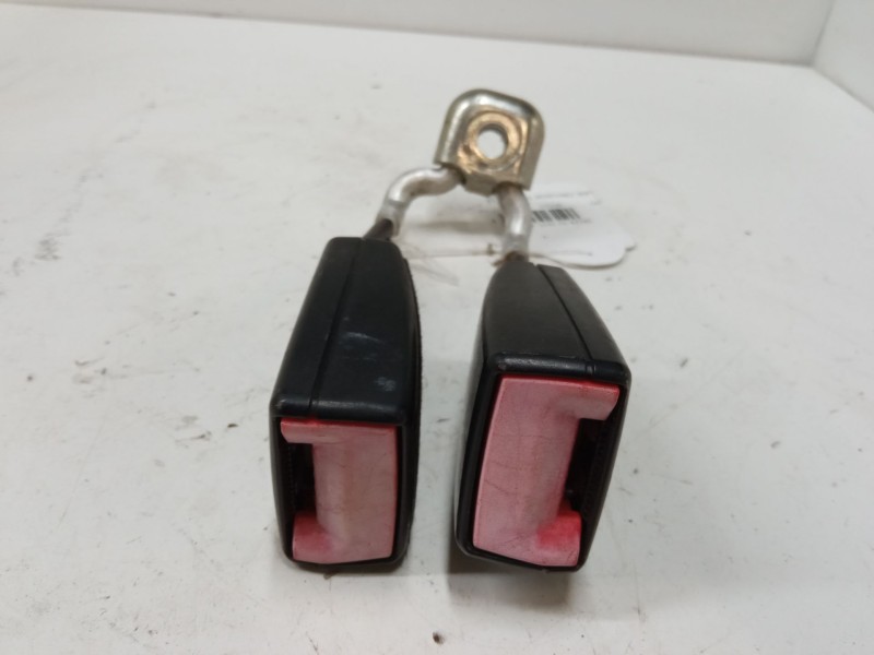 Recambio de anclaje cinturon trasero izquierdo para seat ibiza iv (6j5, 6p1) 1.4 tdi referencia OEM IAM   