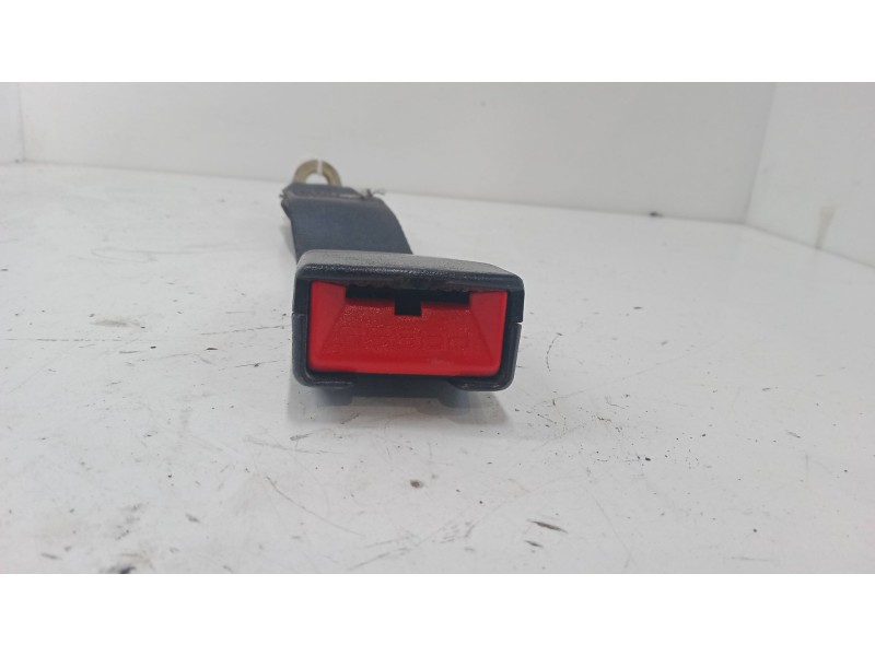 Recambio de anclaje cinturon trasero izquierdo para opel frontera a (u92) 2.8 td (5bmwl4, 5bsud2) referencia OEM IAM 91150810  1