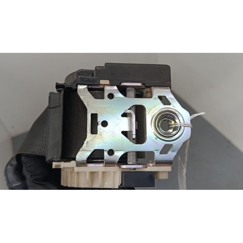 Recambio de cinturon seguridad delantero izquierdo para land rover range rover i 4.3 vogue lse 4x4 referencia OEM IAM 13855DY10 