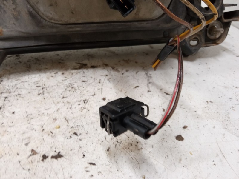 Recambio de faro derecho para volkswagen caravelle 2,4 5v 2-aab-2m referencia OEM IAM   