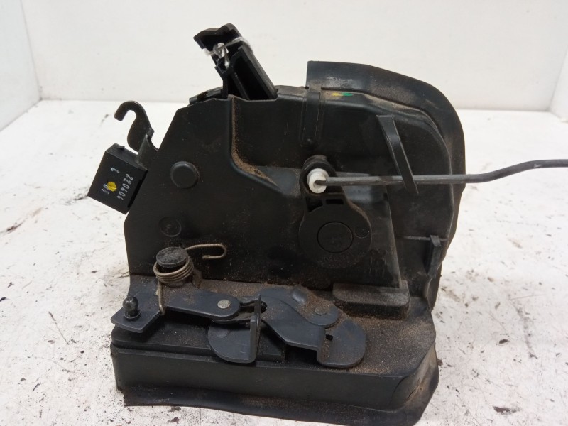 Recambio de cerradura puerta trasera izquierda para bmw x5 (e53) 3.0 d referencia OEM IAM   