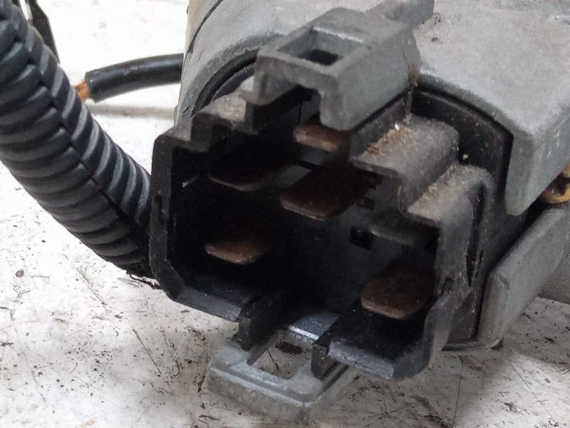 Recambio de clausor para volkswagen caravelle 2,4 5v 2-aab-2m referencia OEM IAM 7Q1905851  