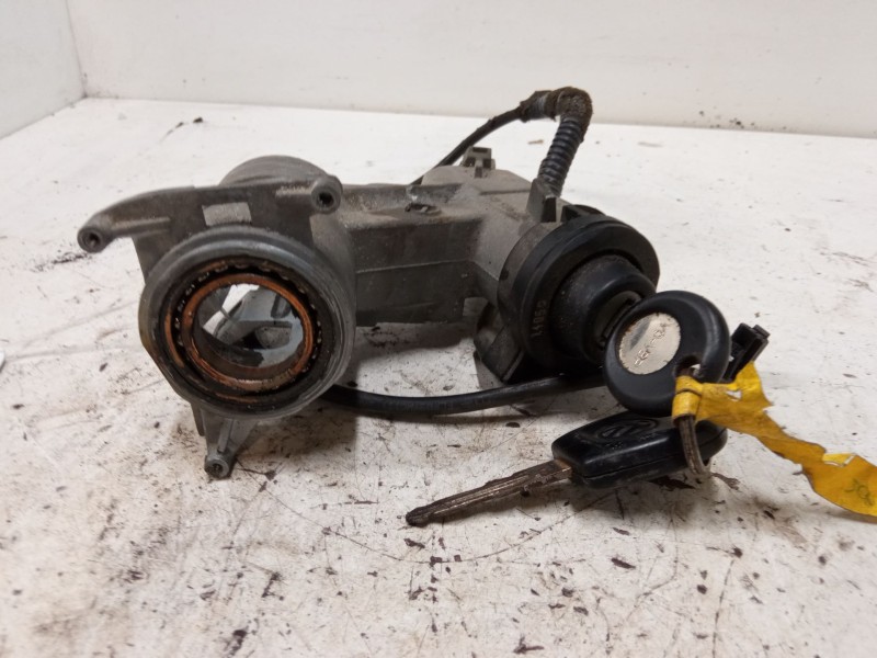 Recambio de clausor para volkswagen caravelle 2,4 5v 2-aab-2m referencia OEM IAM 7Q1905851  