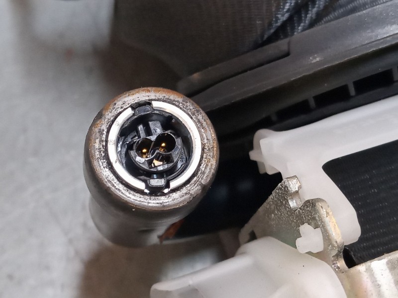 Recambio de cinturon seguridad delantero derecho para seat ibiza v (kj1, kjg) 1.0 mpi referencia OEM IAM 3066322  