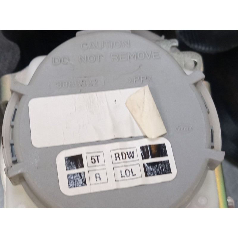 Recambio de cinturon seguridad delantero derecho para seat ibiza v (kj1, kjg) 1.0 mpi referencia OEM IAM 3066322  