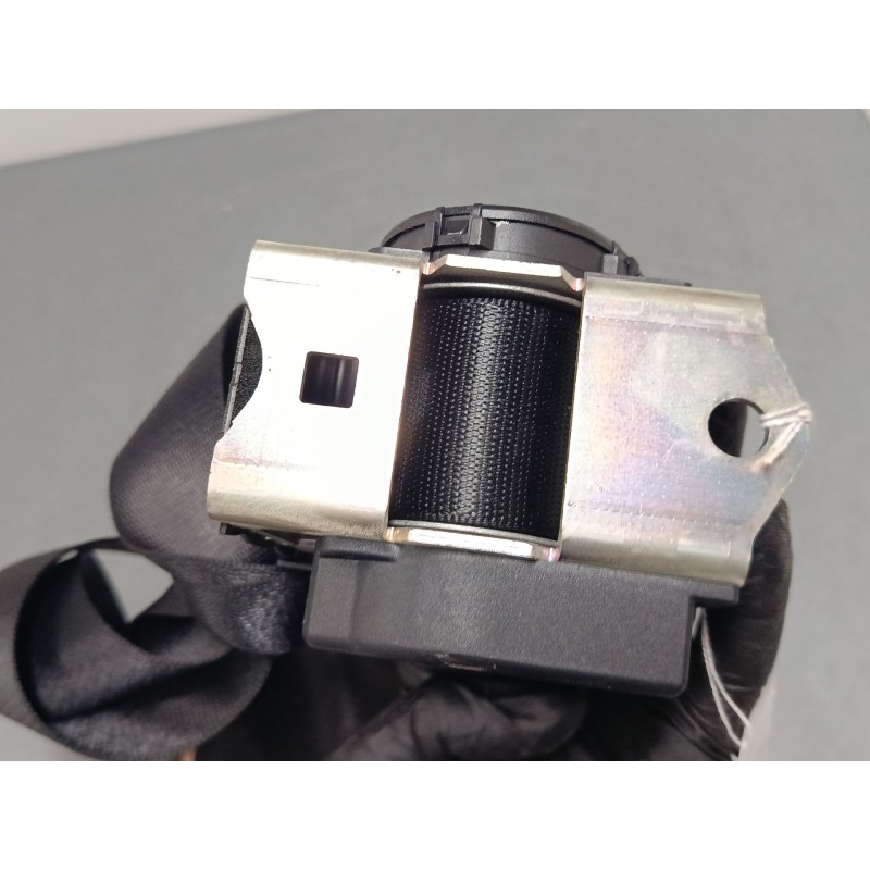 Recambio de cinturon seguridad trasero central para bmw 7 (e65, e66, e67) 730 i, li referencia OEM IAM 00019264B  