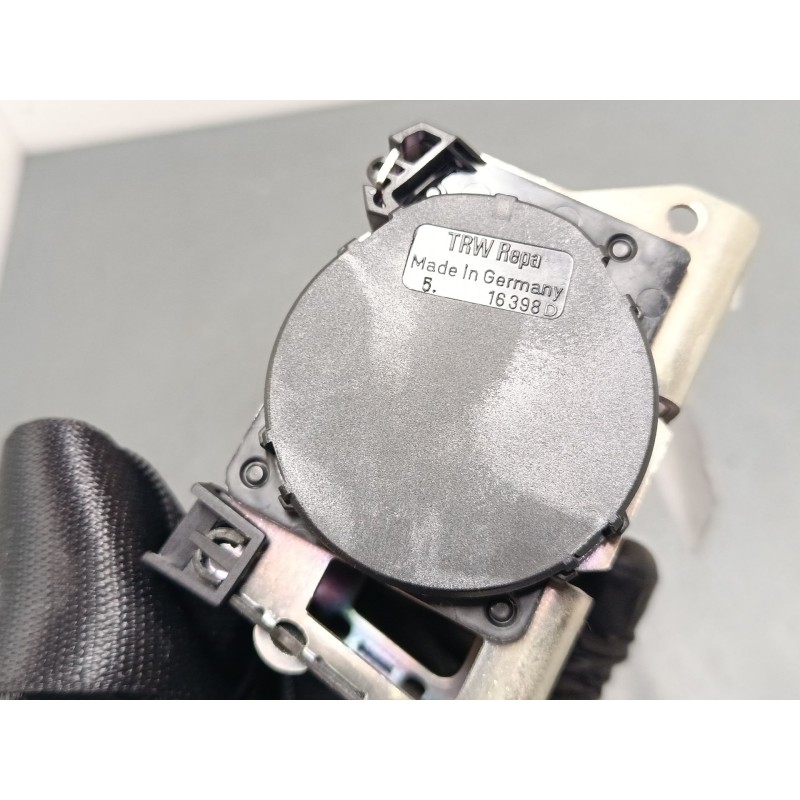Recambio de cinturon seguridad trasero central para bmw 7 (e65, e66, e67) 730 i, li referencia OEM IAM 00019264B  