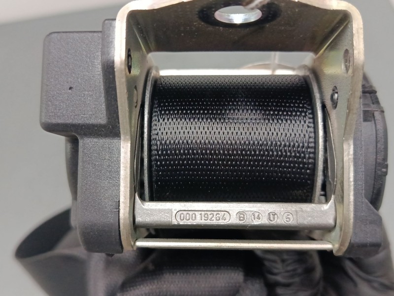 Recambio de cinturon seguridad trasero central para bmw 7 (e65, e66, e67) 730 i, li referencia OEM IAM 00019264B  