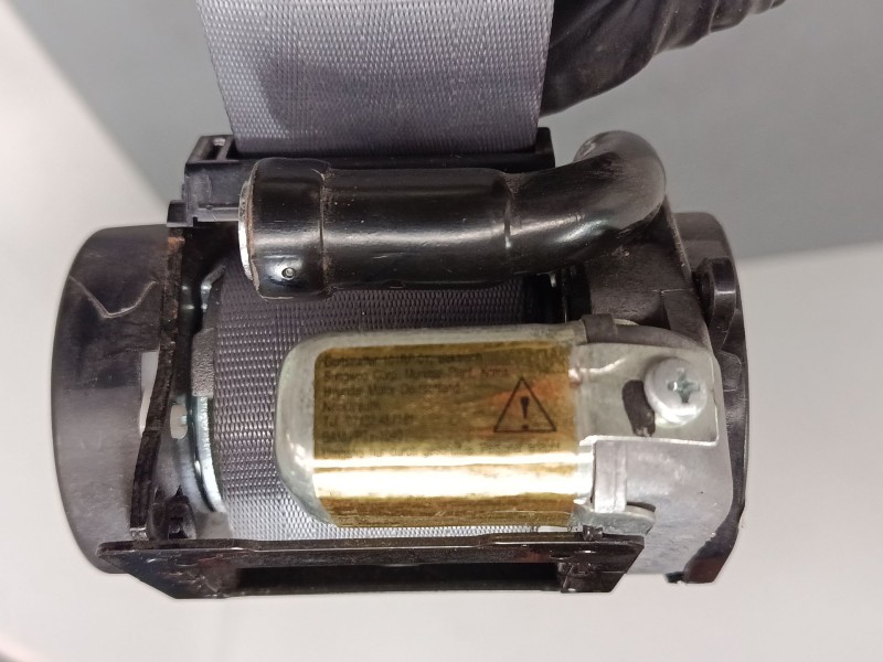 Recambio de cinturon seguridad delantero derecho para hyundai accent ii (lc) 1.3 referencia OEM IAM 88870 25401  