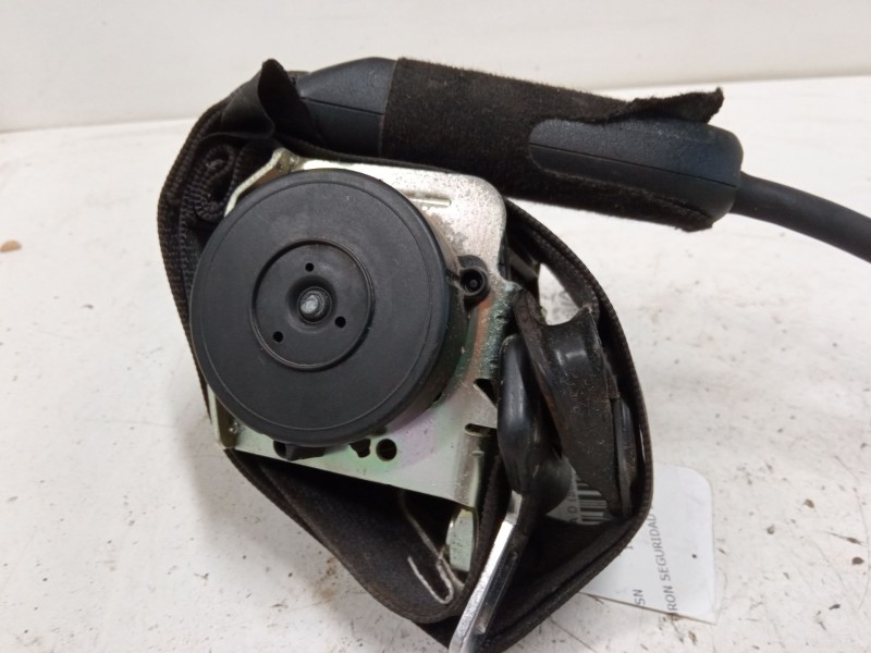 Recambio de cinturon seguridad delantero derecho para opel corsa d (s07) 1.2 (l08, l68) referencia OEM IAM 607707600E  