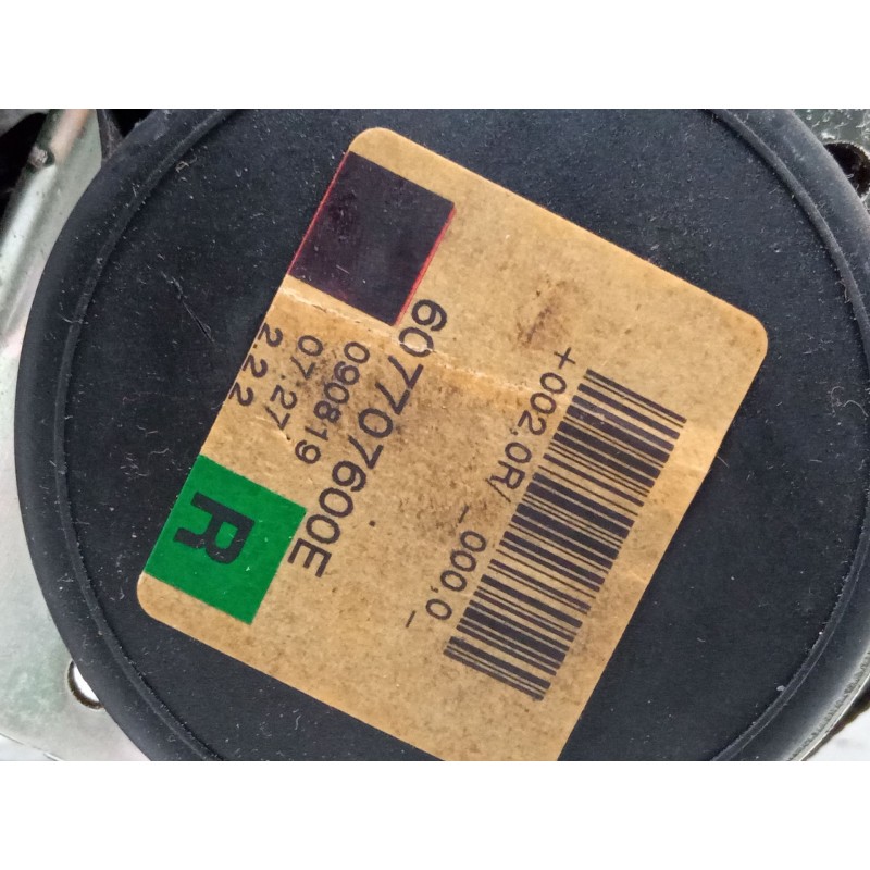 Recambio de cinturon seguridad delantero derecho para opel corsa d (s07) 1.2 (l08, l68) referencia OEM IAM 607707600E  