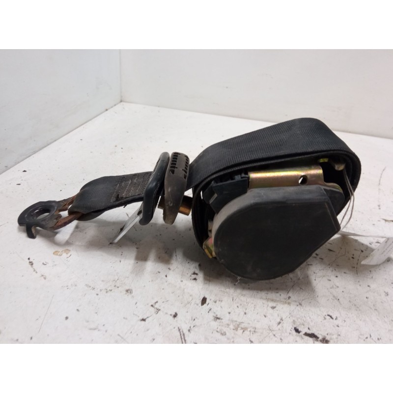 Recambio de cinturon seguridad delantero derecho para renault trafic ii furgoneta (fl) 1.9 dci 100 (fl0c) referencia OEM IAM   