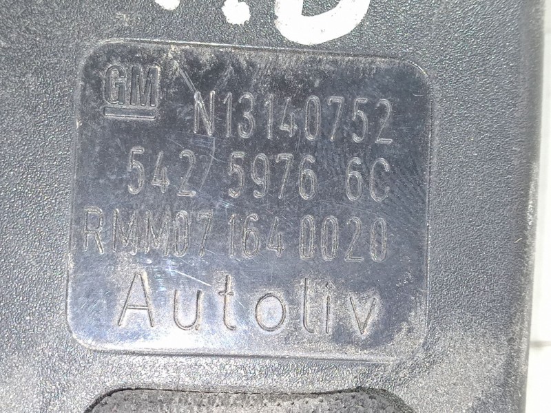 Recambio de anclaje cinturon trasero derecho para opel meriva a monospace (x03) 1.4 16v twinport (e75) referencia OEM IAM   