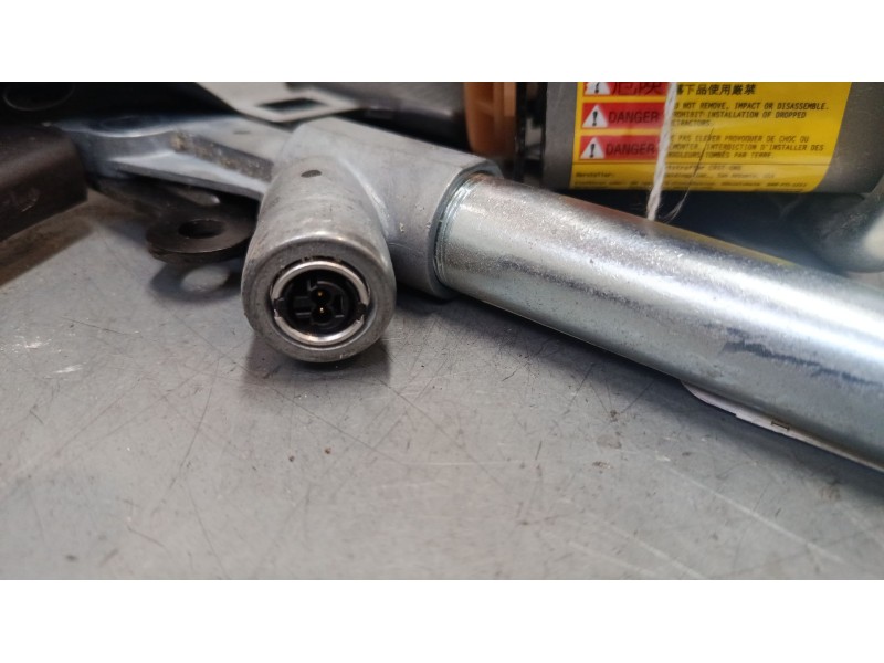 Recambio de cinturon seguridad delantero derecho para opel insignia a sports tourer (g09) 2.0 cdti (35) referencia OEM IAM   