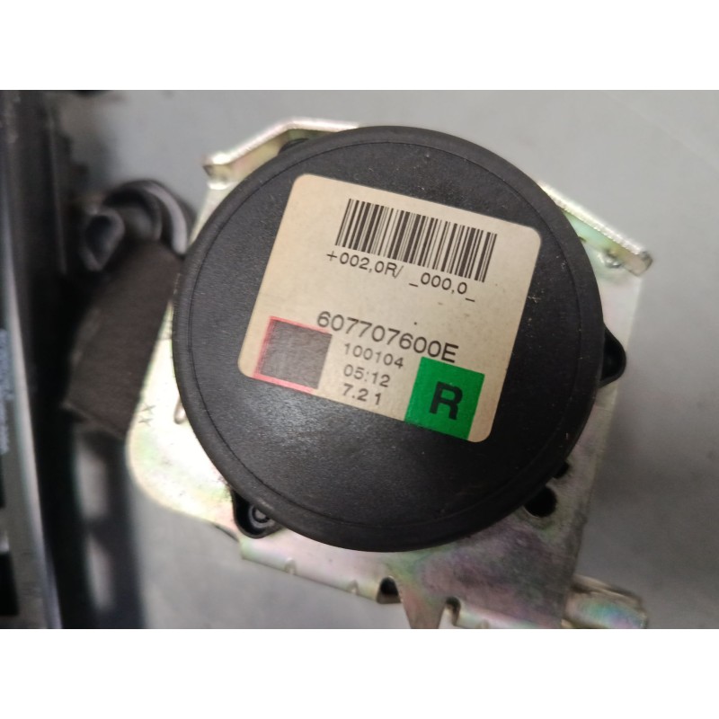 Recambio de cinturon seguridad delantero derecho para opel corsa d (s07) 1.3 cdti (l08, l68) referencia OEM IAM 607707600E  