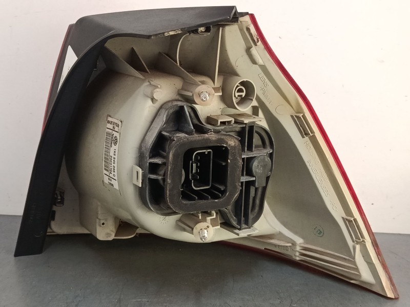 Recambio de piloto trasero izquierdo para volkswagen golf v (1k1) 1.4 16v referencia OEM IAM 1K6945095Q  