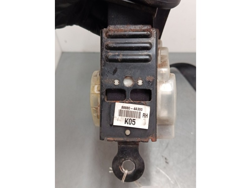 Recambio de cinturon seguridad delantero derecho para hyundai h-1 furgoneta (a1) 2.5 td referencia OEM IAM 88880 4A300  