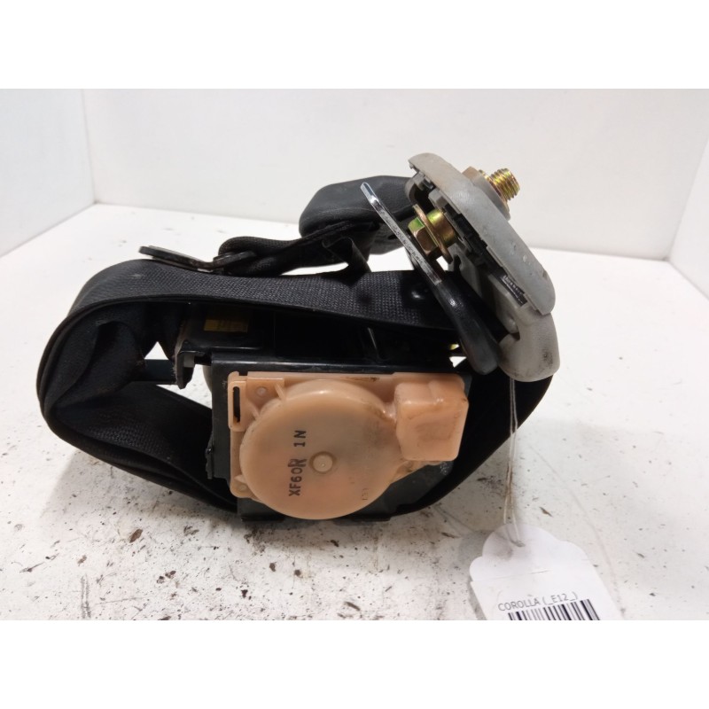 Recambio de cinturon seguridad delantero derecho para toyota corolla (_e12_) 2.0 d-4d (cde120r_, cde120l_) referencia OEM IAM 73