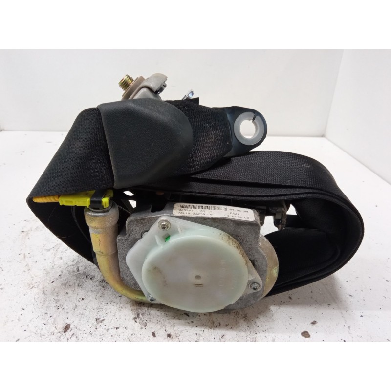 Recambio de cinturon seguridad delantero derecho para toyota corolla (_e12_) 2.0 d-4d (cde120r_, cde120l_) referencia OEM IAM 73