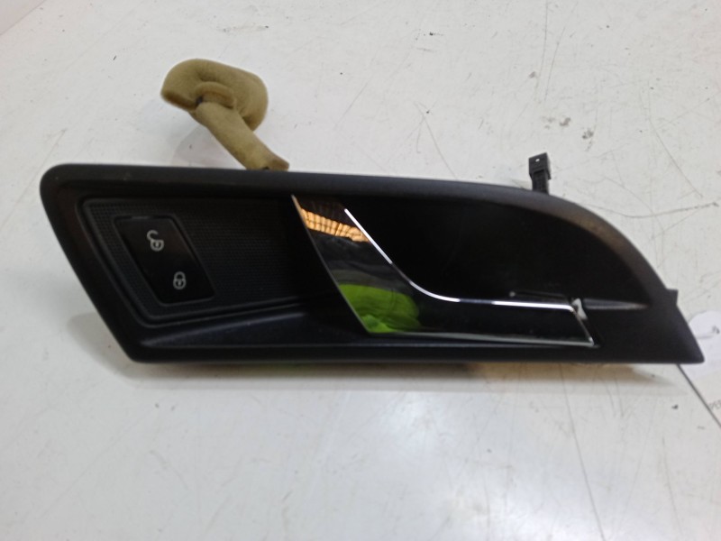 Recambio de maneta interior puerta delantera derecha para skoda superb ii station wagon (3t5) 2.0 tdi 16v referencia OEM IAM   