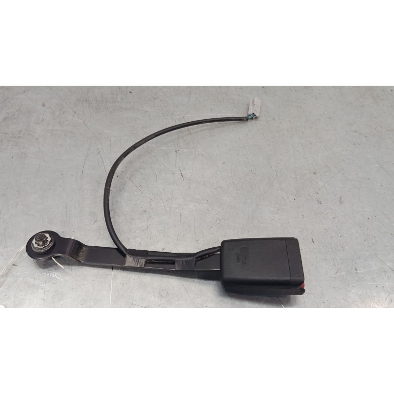 Recambio de anclaje cinturon delantero izquierdo para mazda cx-5 (ke, gh) 2.2 d (ke2fw) referencia OEM IAM   