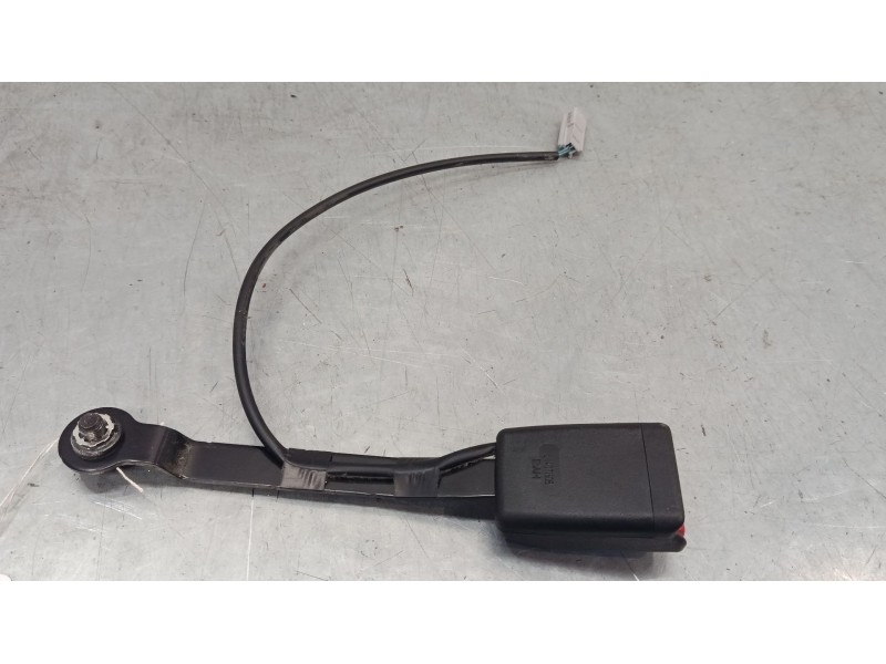 Recambio de anclaje cinturon delantero izquierdo para mazda cx-5 (ke, gh) 2.2 d (ke2fw) referencia OEM IAM   