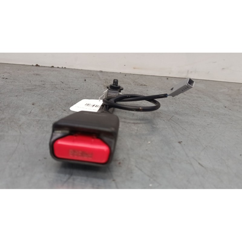 Recambio de anclaje cinturon delantero izquierdo para mazda cx-5 (ke, gh) 2.2 d (ke2fw) referencia OEM IAM   