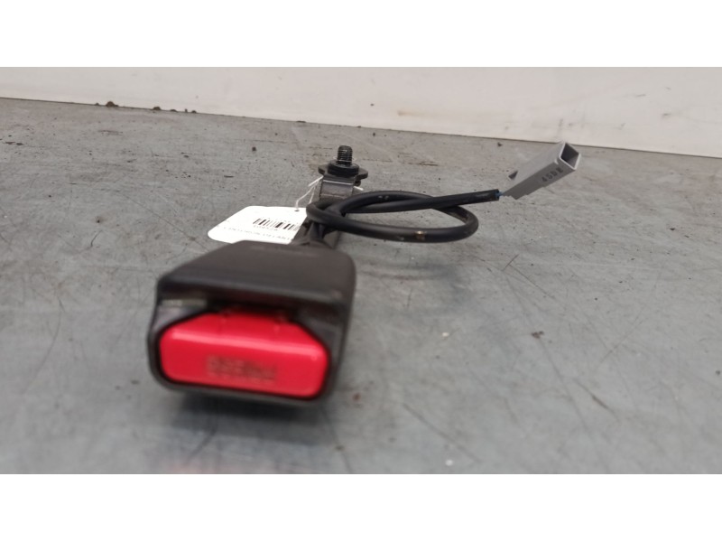 Recambio de anclaje cinturon delantero izquierdo para mazda cx-5 (ke, gh) 2.2 d (ke2fw) referencia OEM IAM   