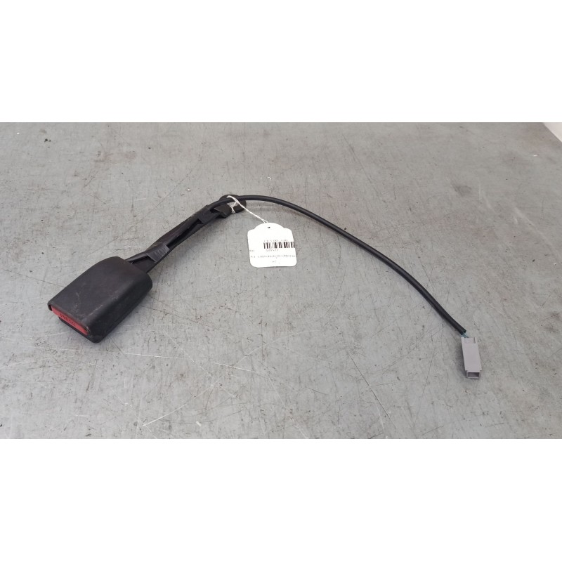 Recambio de anclaje cinturon delantero derecho para mazda cx-5 (ke, gh) 2.2 d (ke2fw) referencia OEM IAM   