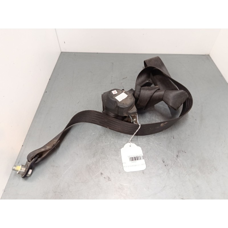 Recambio de cinturon seguridad delantero derecho para iveco daily v furgoneta 29s13, 29l13, 35c13, 35s13, 40c13, 40s13 referenci