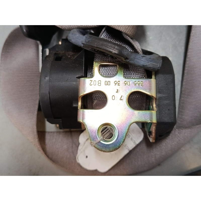 Recambio de cinturon seguridad delantero derecho para mercedes-benz clase a (w168) a 210 (168.035, 168.135) referencia OEM IAM  