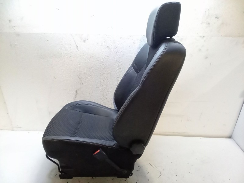 Recambio de asiento delantero derecho para renault clio iv (bh_) 0.9 tce 90 referencia OEM IAM   