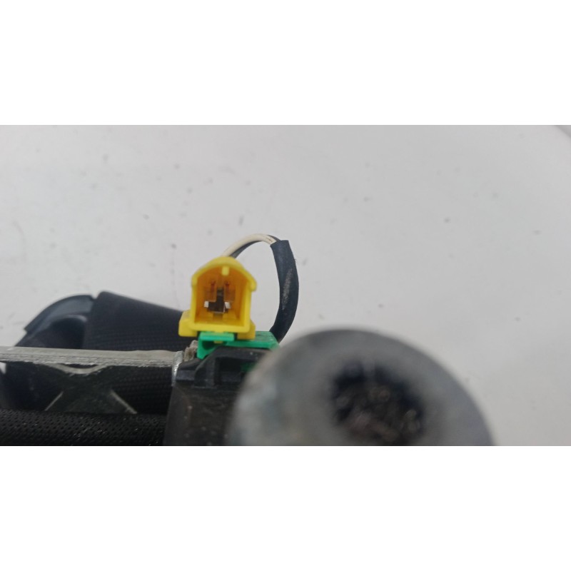 Recambio de cinturon seguridad delantero derecho para fiat bravo ii (198_) 1.9 d multijet (198axb1a) referencia OEM IAM 34019922