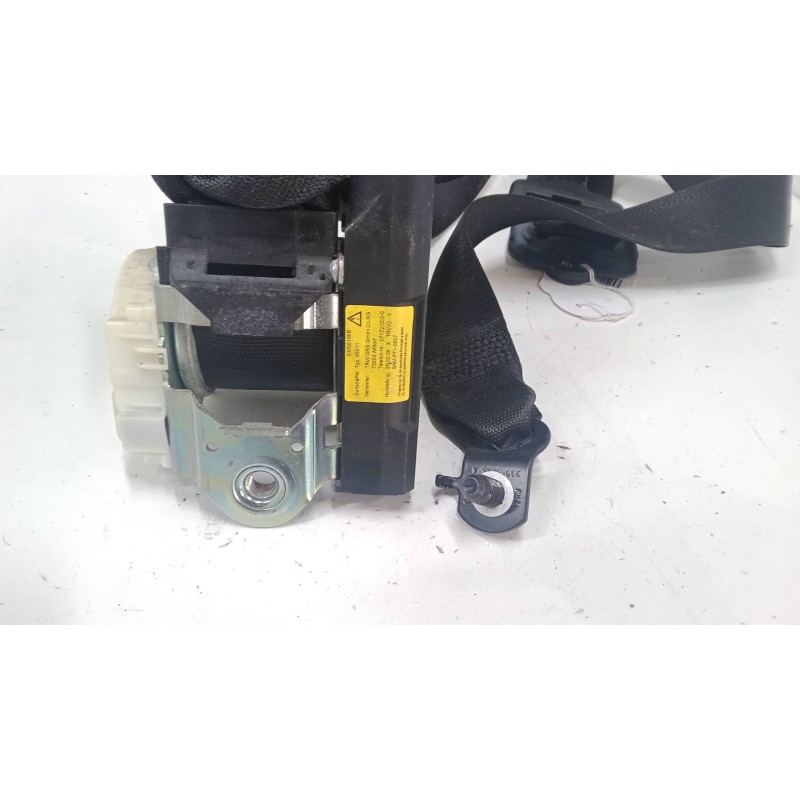 Recambio de cinturon seguridad delantero derecho para fiat bravo ii (198_) 1.9 d multijet (198axb1a) referencia OEM IAM 34019922