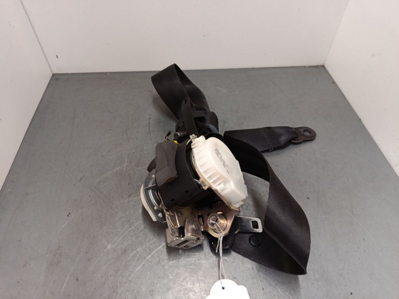 Recambio de cinturon seguridad delantero derecho para ford fiesta vi (cb1, ccn) 1.6 tdci referencia OEM IAM   