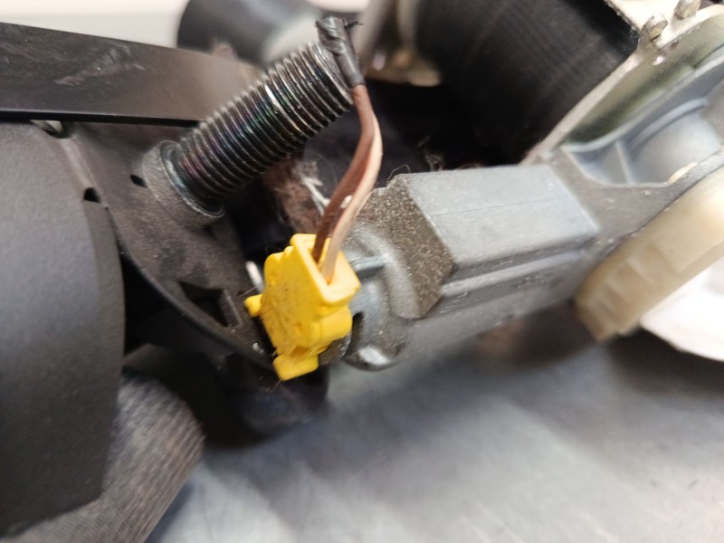 Recambio de cinturon seguridad delantero derecho para ford fiesta vi (cb1, ccn) 1.6 tdci referencia OEM IAM   