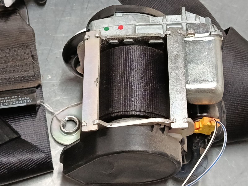 Recambio de cinturon seguridad delantero derecho para fiat doblo cargo (263_) 1.3 d multijet referencia OEM IAM   