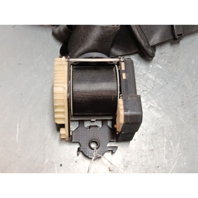 Recambio de cinturon seguridad delantero derecho para citroën c3 i (fc_, fn_) 1.4 hdi referencia OEM IAM 33040326  