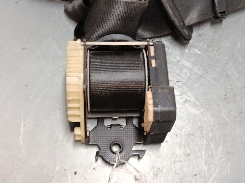 Recambio de cinturon seguridad delantero derecho para citroën c3 i (fc_, fn_) 1.4 hdi referencia OEM IAM 33040326  
