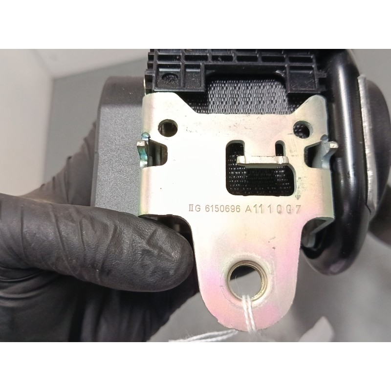 Recambio de cinturon seguridad delantero izquierdo para opel astra j (p10) 1.4 turbo (68) referencia OEM IAM 617023600  