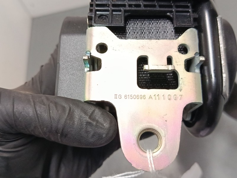 Recambio de cinturon seguridad delantero izquierdo para opel astra j (p10) 1.4 turbo (68) referencia OEM IAM 617023600  