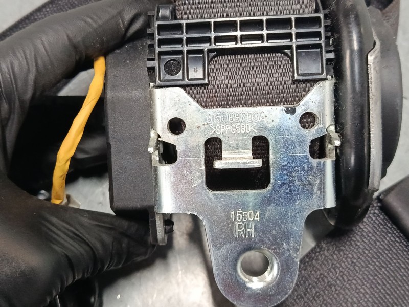 Recambio de cinturon seguridad delantero derecho para chevrolet cruze hatchback (j305) 1.8 referencia OEM IAM 6195167008  